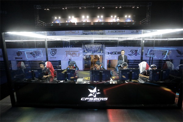 德州扑克新手为什么越玩越紧（德州扑克新手为何越玩越保守）