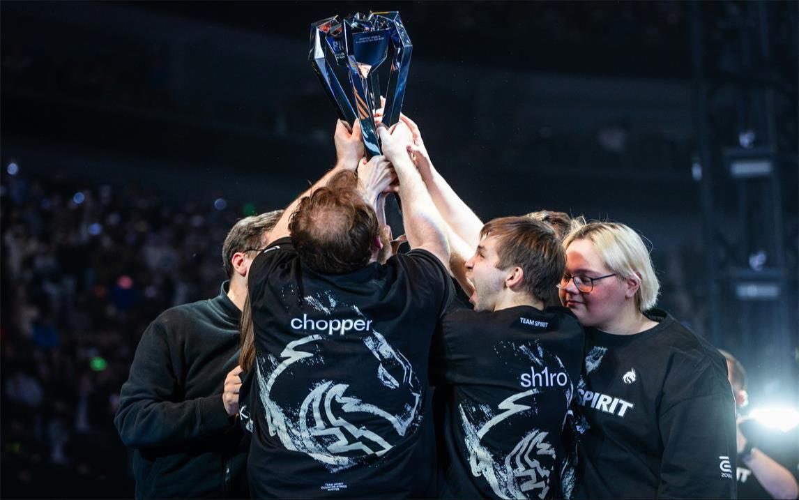 LPL今日首发名单：三场焦点对决奉上